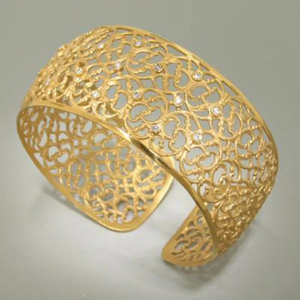 14K Gold & Diamond Cuff - M2512