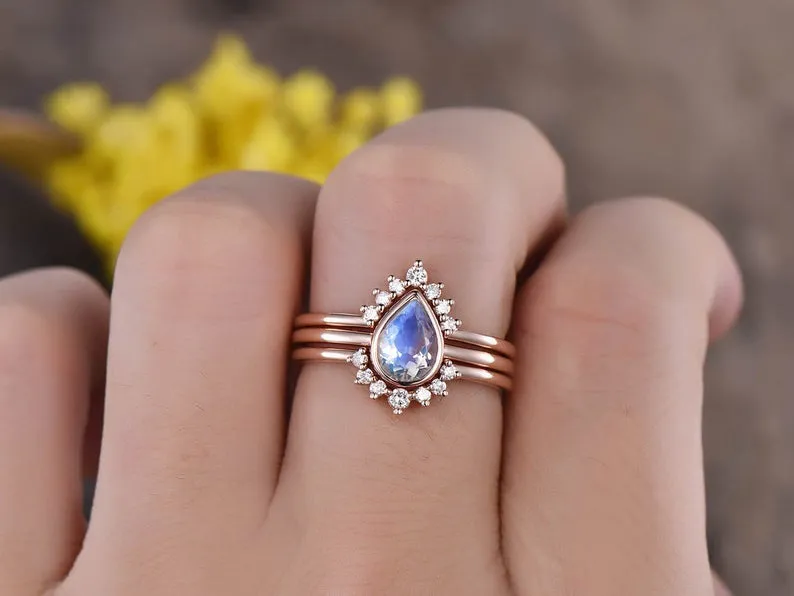14K/18K Gold Pear Shaped Vintage Rainbow Moonstone Engagement Ring Set
