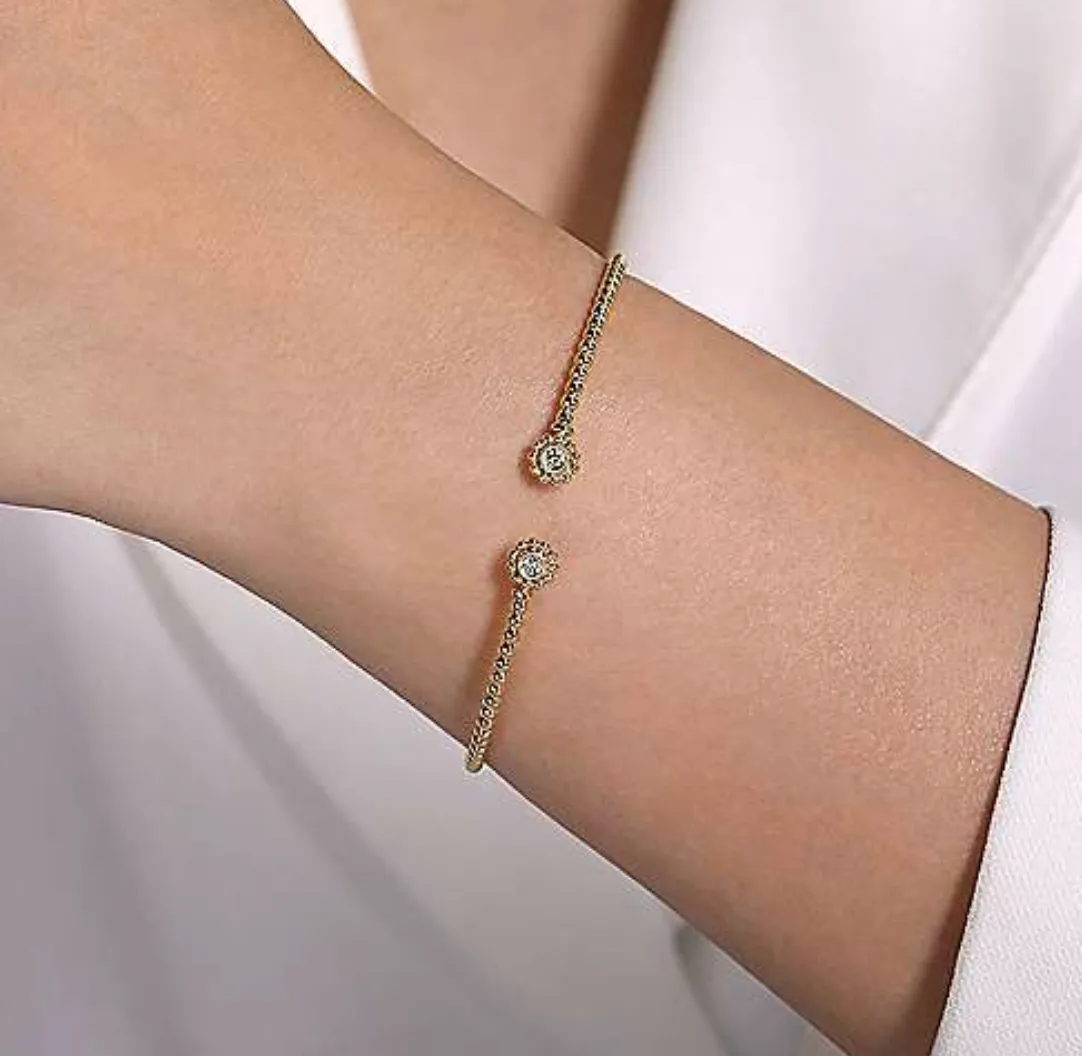 14KY Bujukan Split Cuff Bracelet with Diamond Flower Caps