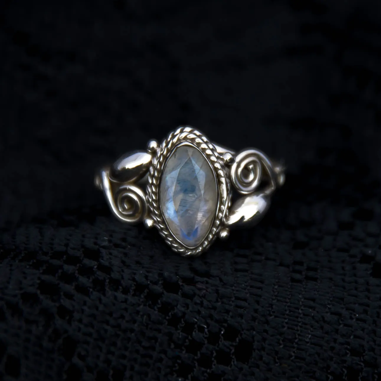 Bud & Spiral Silver Ring - Moonstone