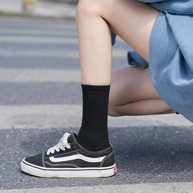 Dual Pack Crew Socks For Everyday Comfort