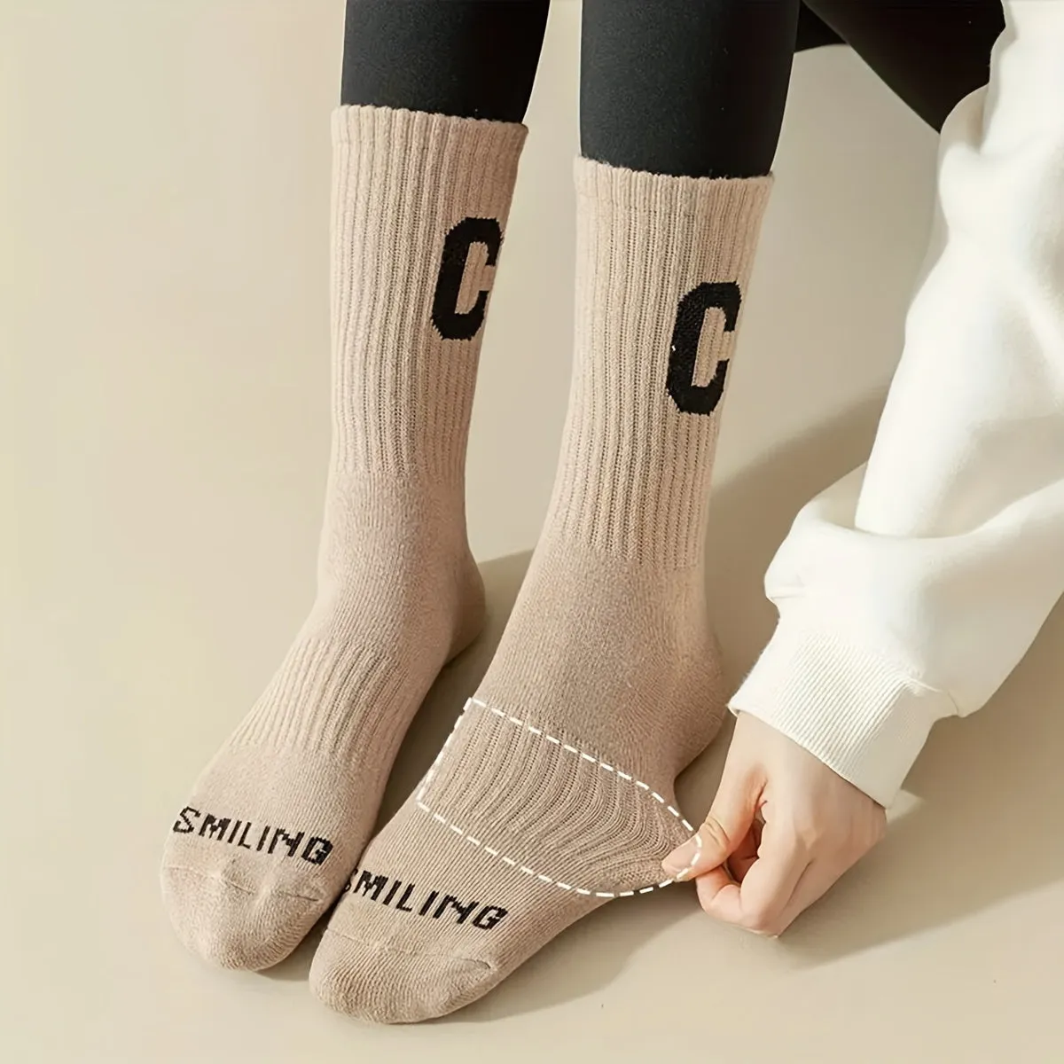 Letter Comfy & Breathable Mid  Calf Casual  Warm Socks