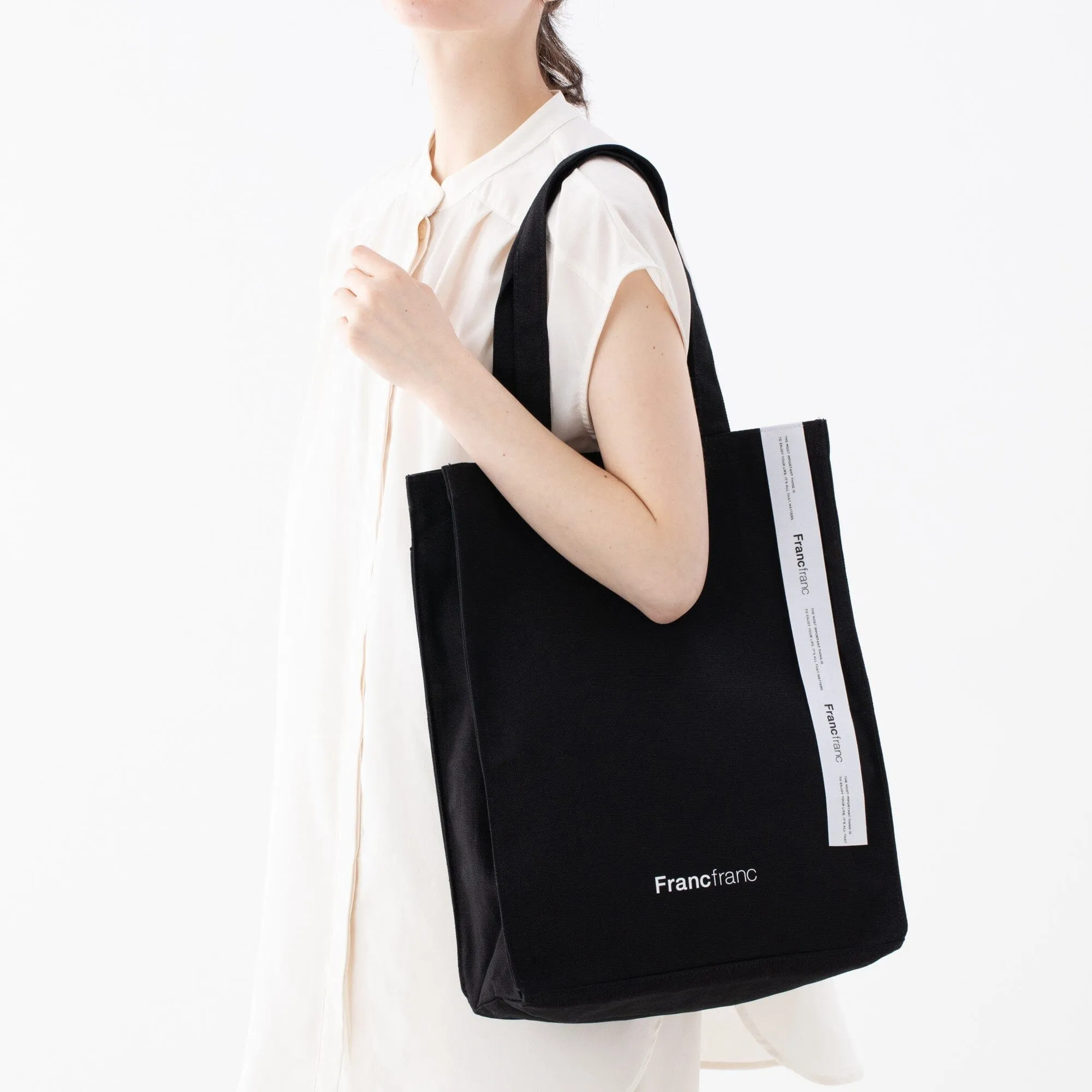 Logo Tote M Black