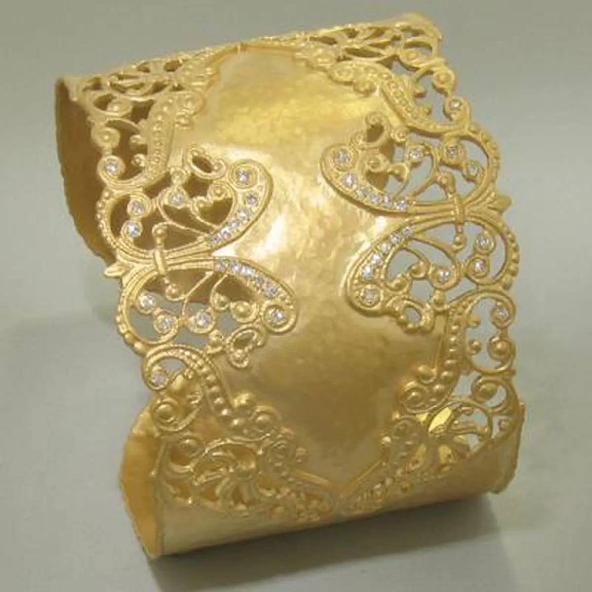 Marika 14k Gold & Diamond Cuff - M4075