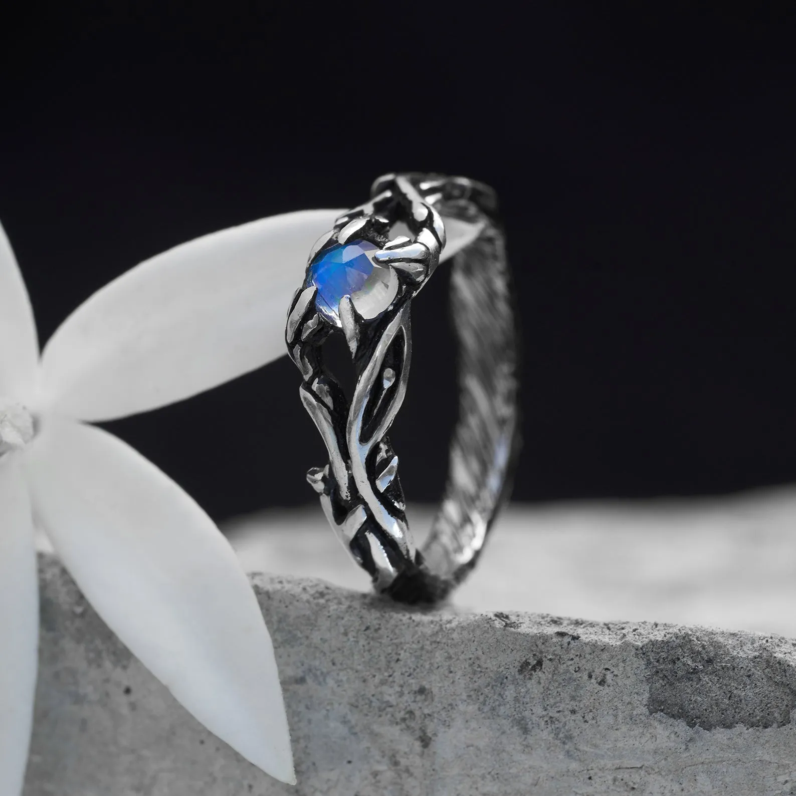 Moonstone engagement ring "Jill"