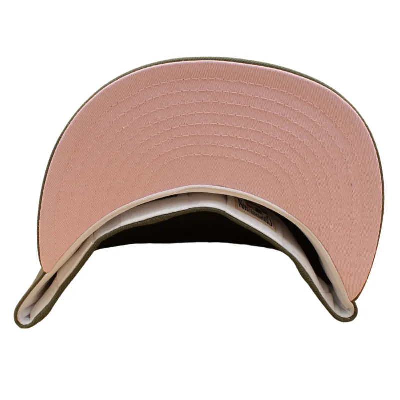 New Era - 59FIFTY - New York Yankees Cooperstown - WS 1999 - Olive/Pink UV