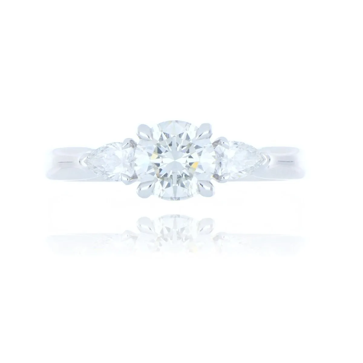 Platinum 0.84ct Diamond 3 Stone Ring