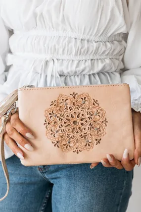 SUMMER TASSEL CLUTCH NATURAL