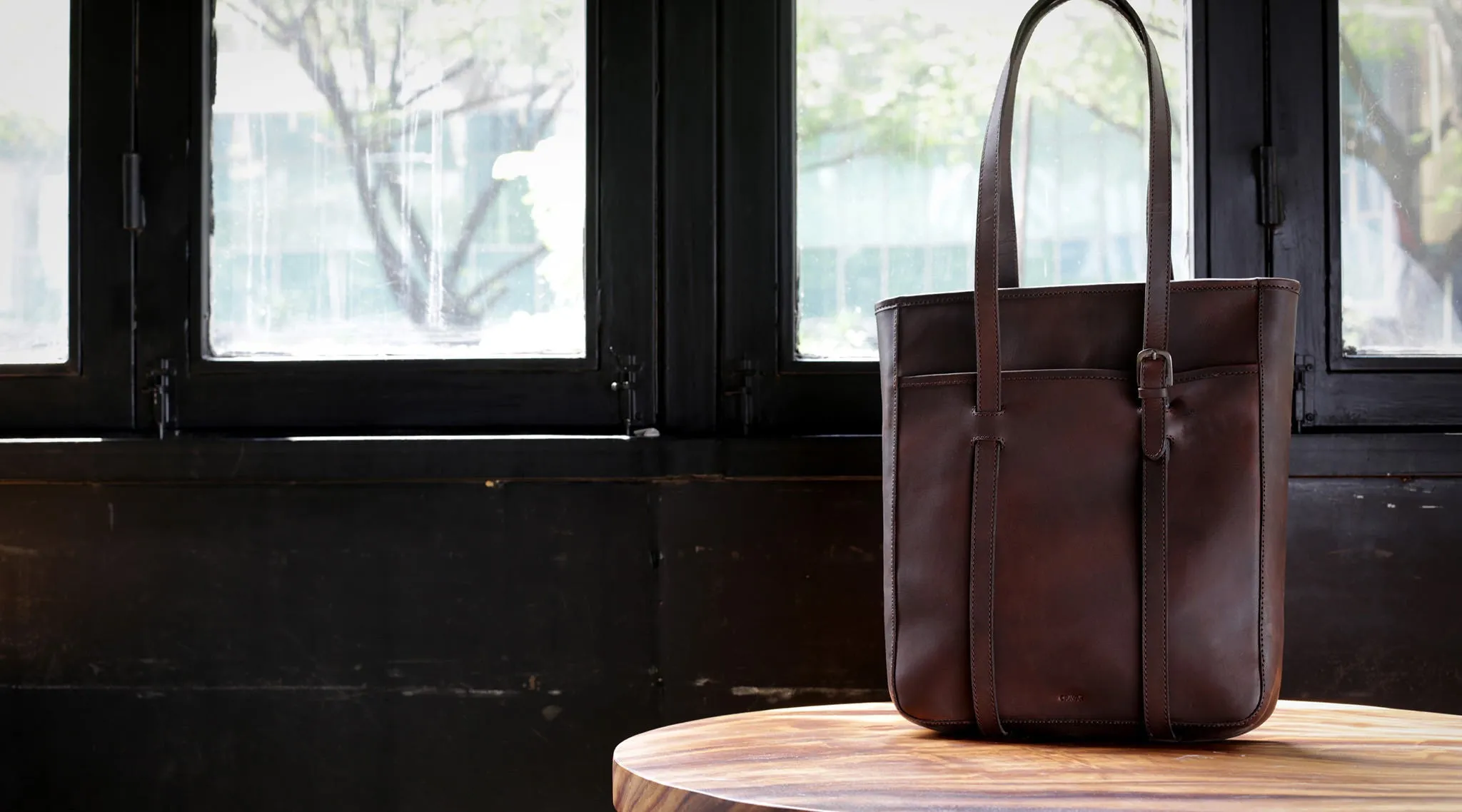 Tote/Dark